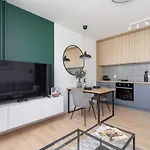 Modern Apartment Grzegorzeckie Roundabout Cracow By Noclegi Renters