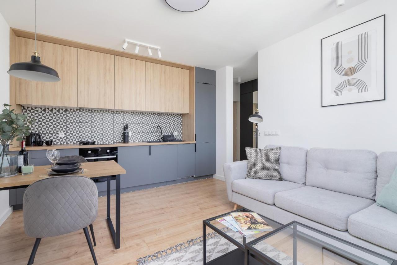 Modern Grzegorzeckie Roundabout Cracow By Renters Apartment *