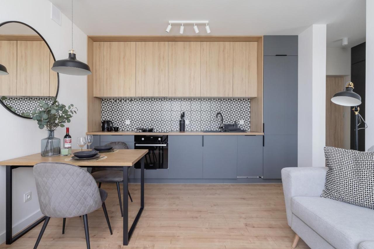 Modern Grzegorzeckie Roundabout Cracow By Renters * Krakau
